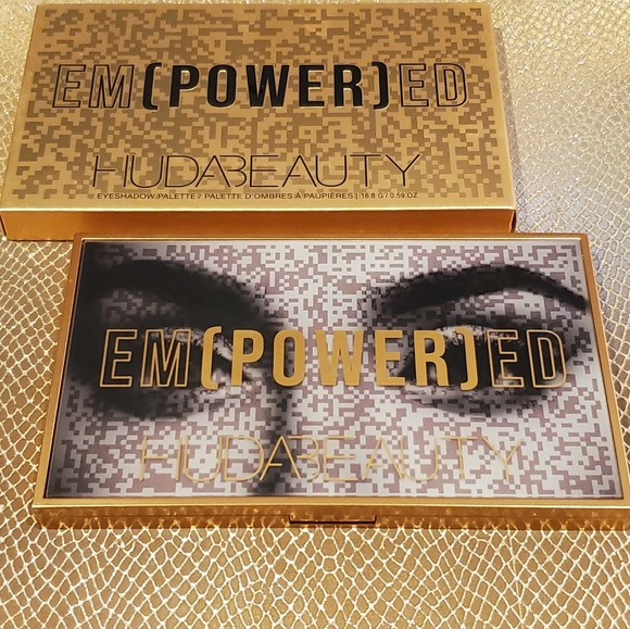 Huda Beauty Empowered Eyeshadow Palette - Picture 6 of 6